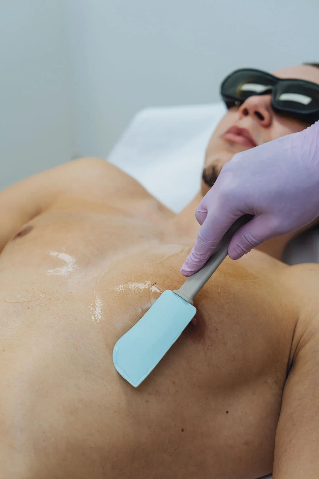 Voorbereiding van de laserbehandeling bij Gloow